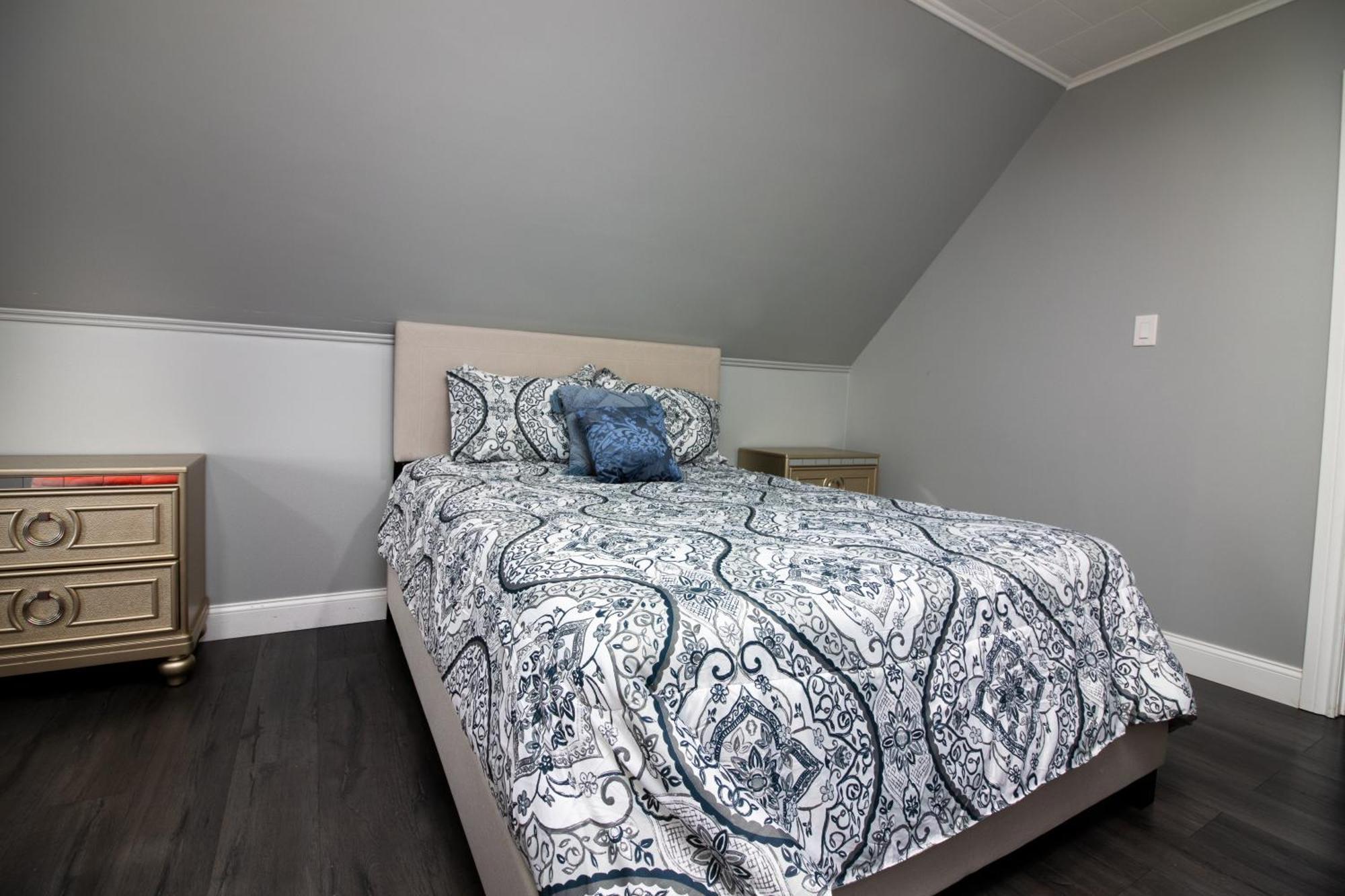 Sprawling 8Br Home Ideal For Large Groups In Niagara Falls Ny Esterno foto