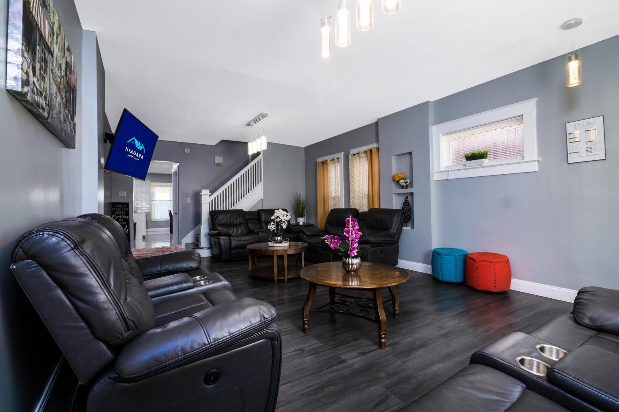 Sprawling 8Br Home Ideal For Large Groups In Niagara Falls Ny Esterno foto