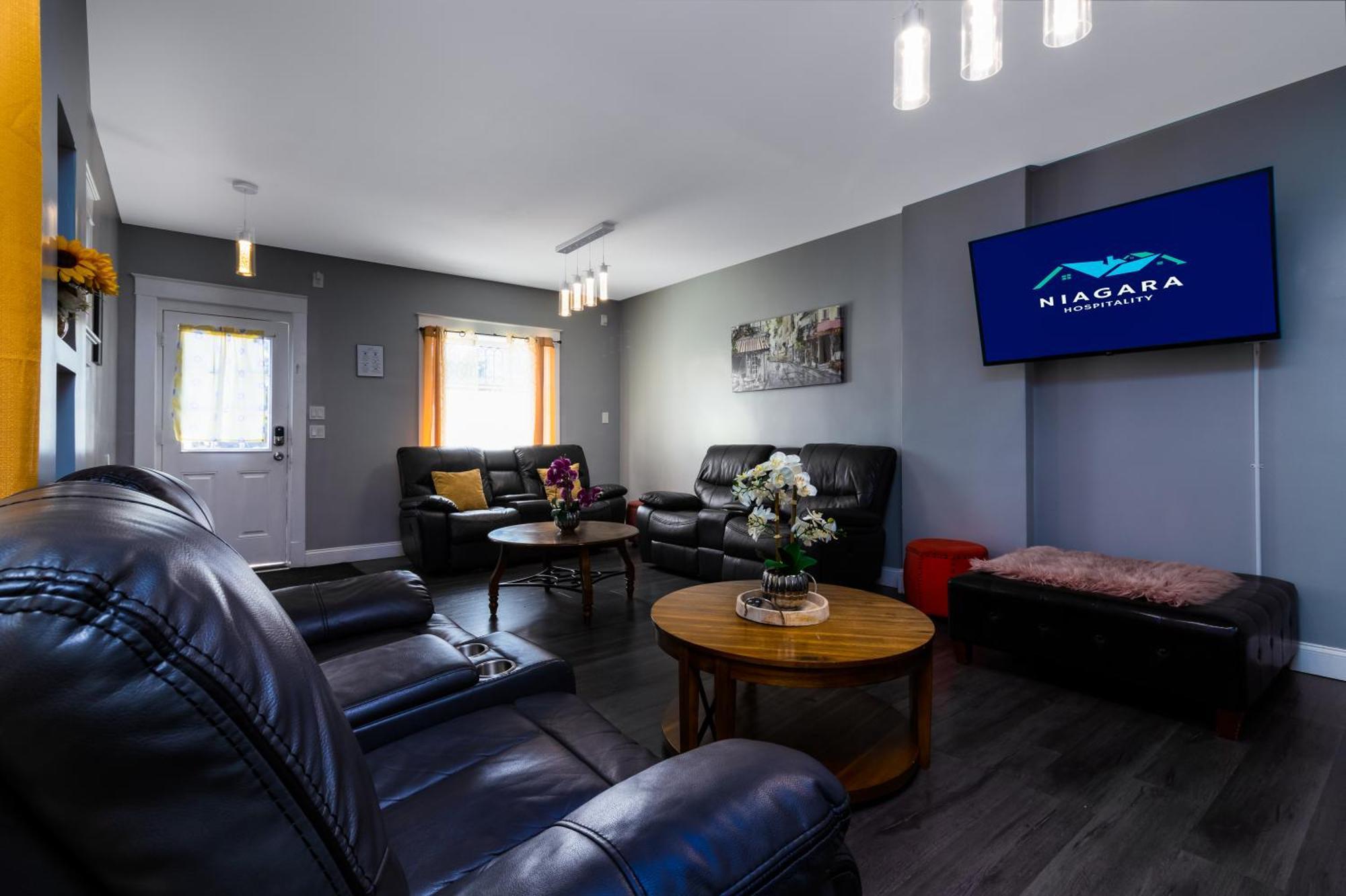 Sprawling 8Br Home Ideal For Large Groups In Niagara Falls Ny Esterno foto